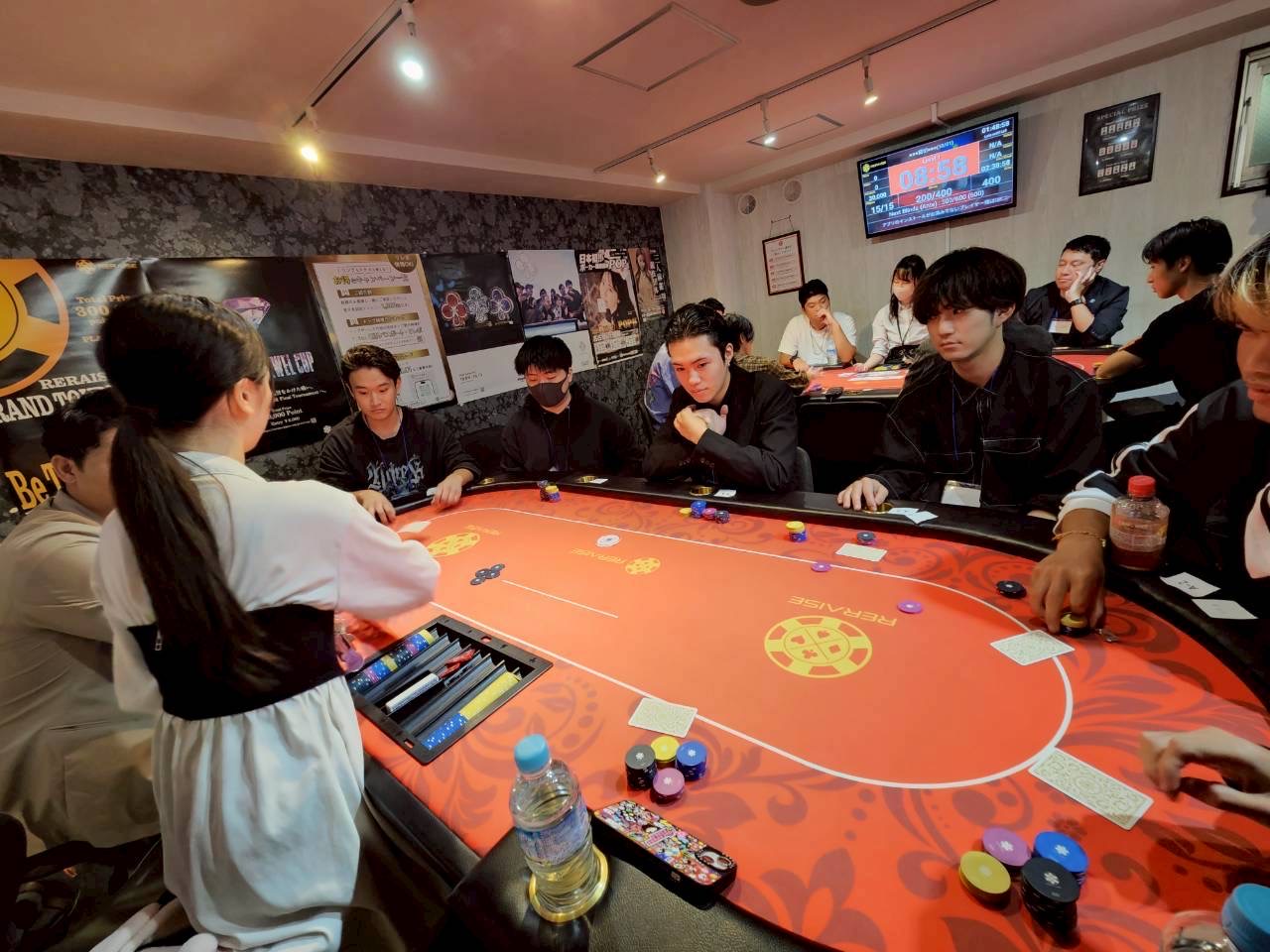 真剣なポーカー勝負